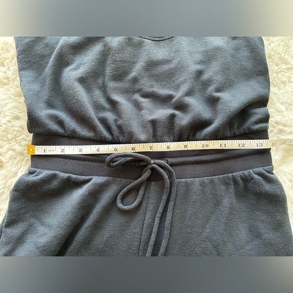 Daily Practice Reflection Jumpsuit in Navy Size Small - Picture 4 of 6